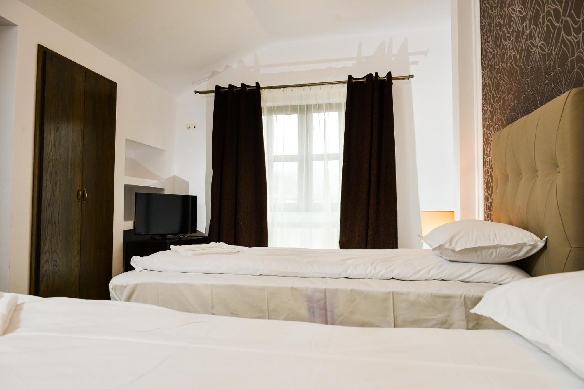 Hotel Park House Dej Habitación foto
