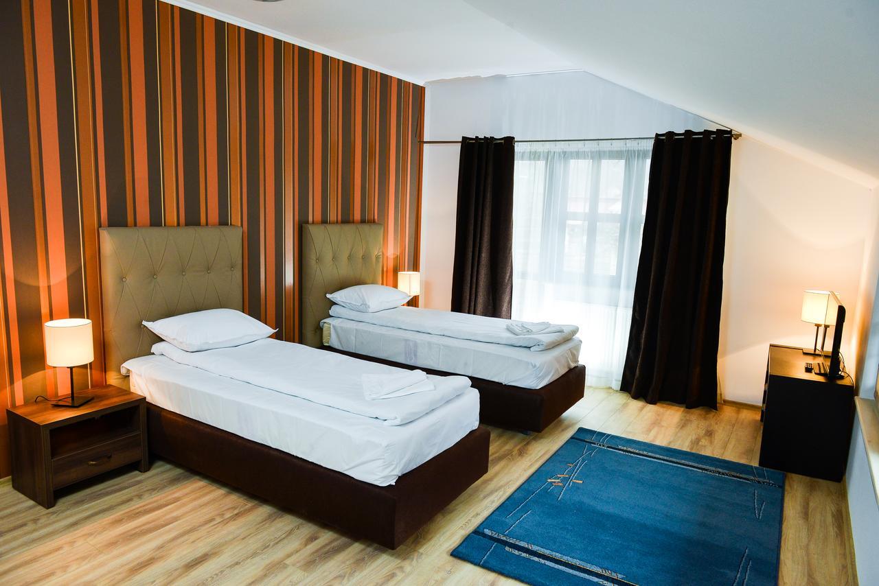 Hotel Park House Dej Habitación foto